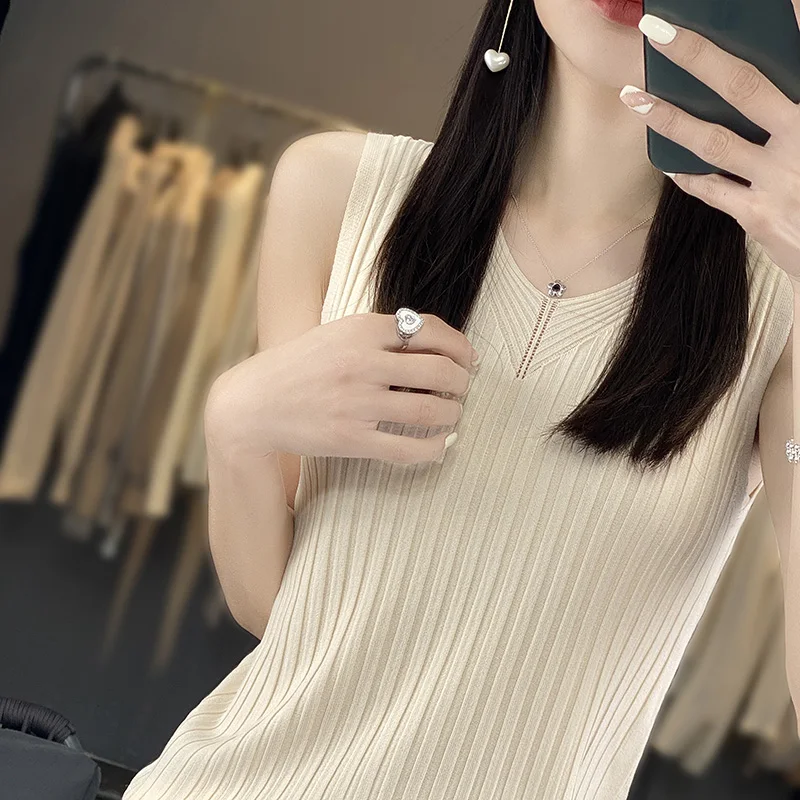 New Short sleeved Pullover for Women's Fashion Versatile Age Reducing Slim Fit V-neck Knitted Top Summer