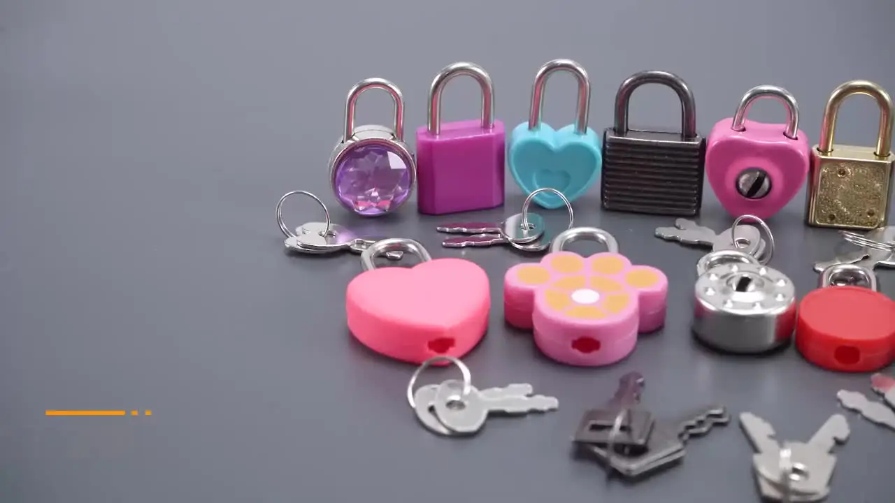 1Set Heart Shape Padlock Mini Luggage Hardware Locks With Key Lock