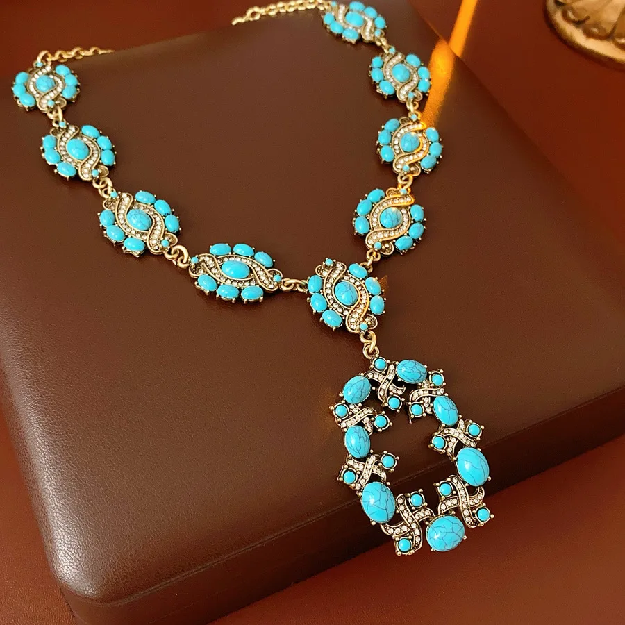 1/2 Pcs Vintage Cross Blue Oval Pendant Neckalces for Women Mediaeval High-End Dangle Earrings Statement Banquet Jewelry Sets N 5