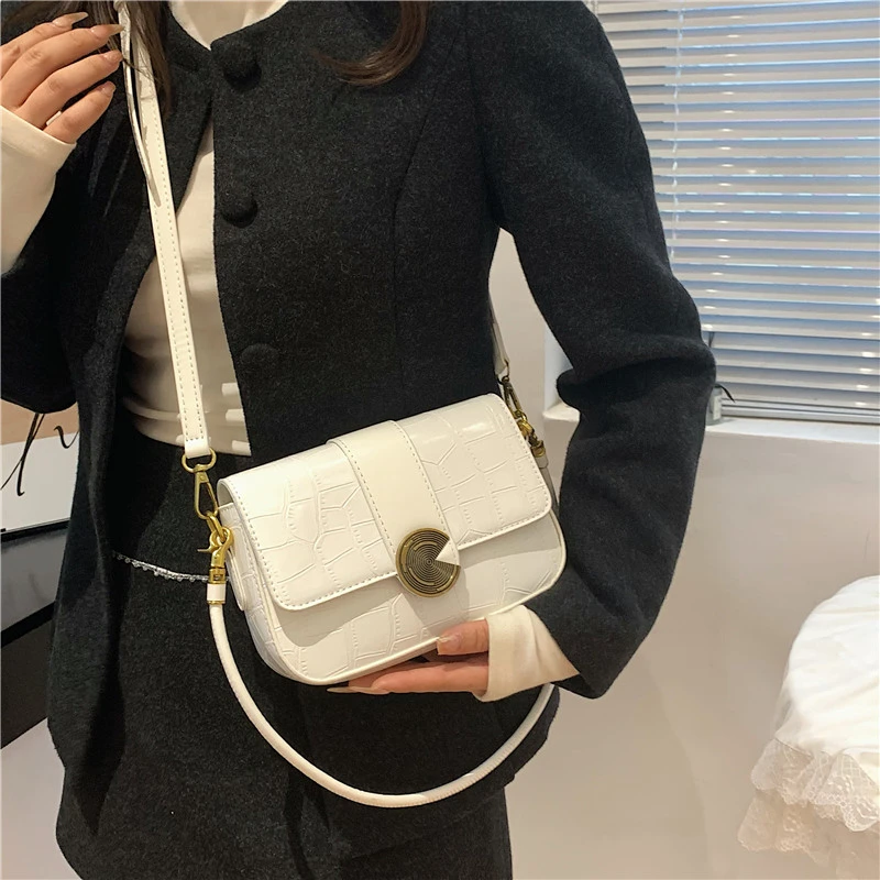 

Fine Workmanship Buckle Zipper Open And Close Commuter Travel Shopping Party One-Shoulder Diagonal Square Bag