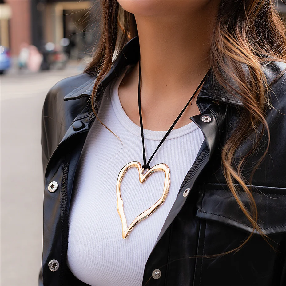 Ingemark Übertrieben Großen Hohlen Liebe Herz Anhänger Choker Halskette für Frauen Gothic Verknotet Bowknot Einstellbare Kette Y2K Schmuck – Detail 7