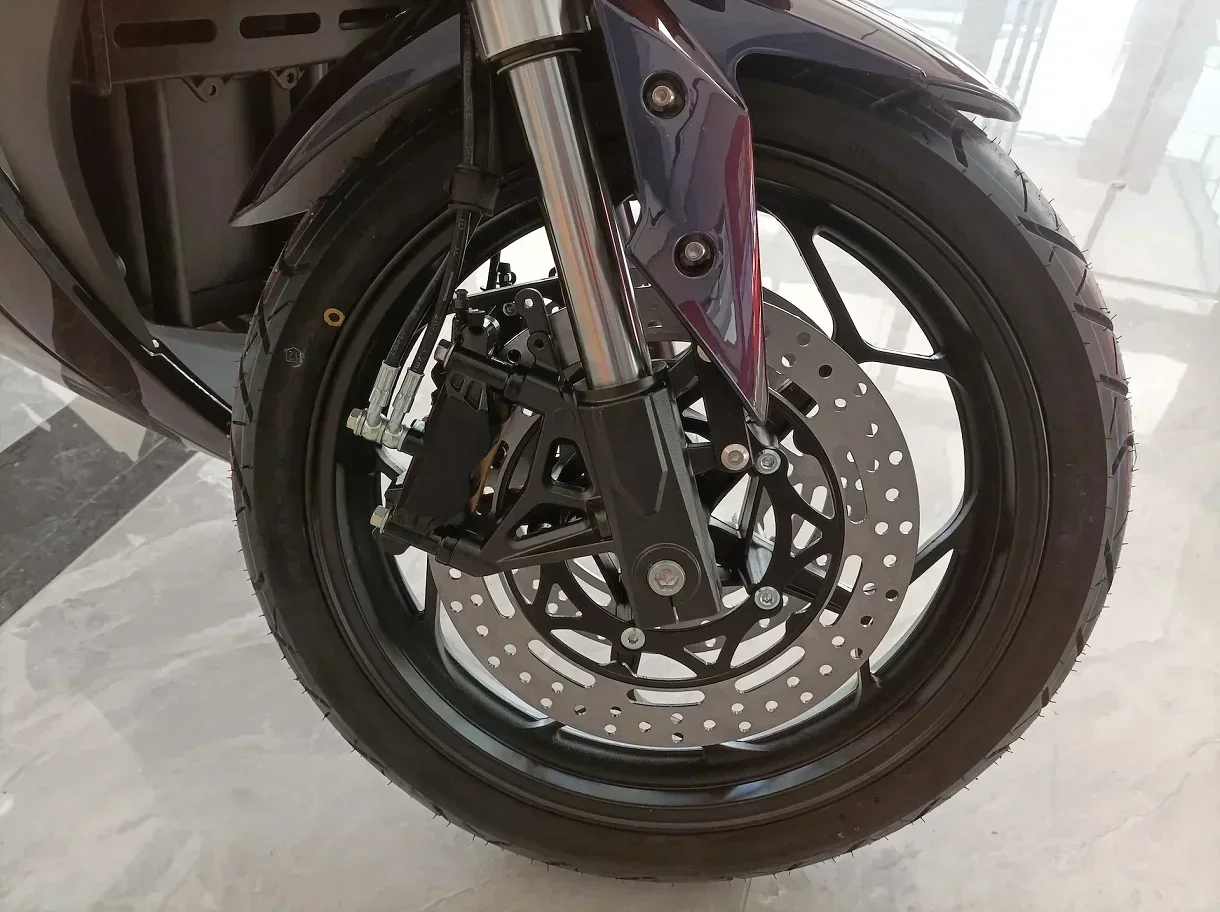 latest new energy 3000w SKD double disc brake adult electric motorcycle can be modified for racing