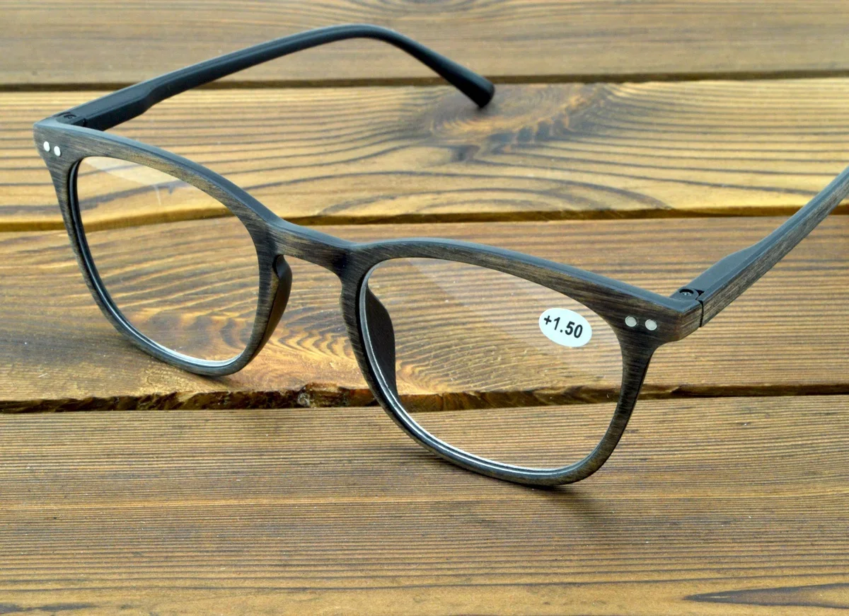 

Retro Classical Wood Style Fashion Reading Glasses for Men for Women Myopia Available +0.75 to +4