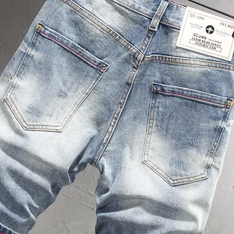 Summer Fashion Men Jeans Retro Light Blue Plain Washed Elastic Ripped Short Jeans Embroidery Designer Hip Hop Denim Shorts Men