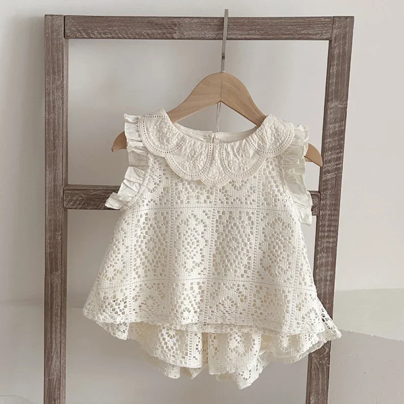 2026 새로운 여름   소녀 의류 세트 민소매 레이스 스플 라이스 조끼 + 반바지 0-3Yrs   소녀 옷 정장