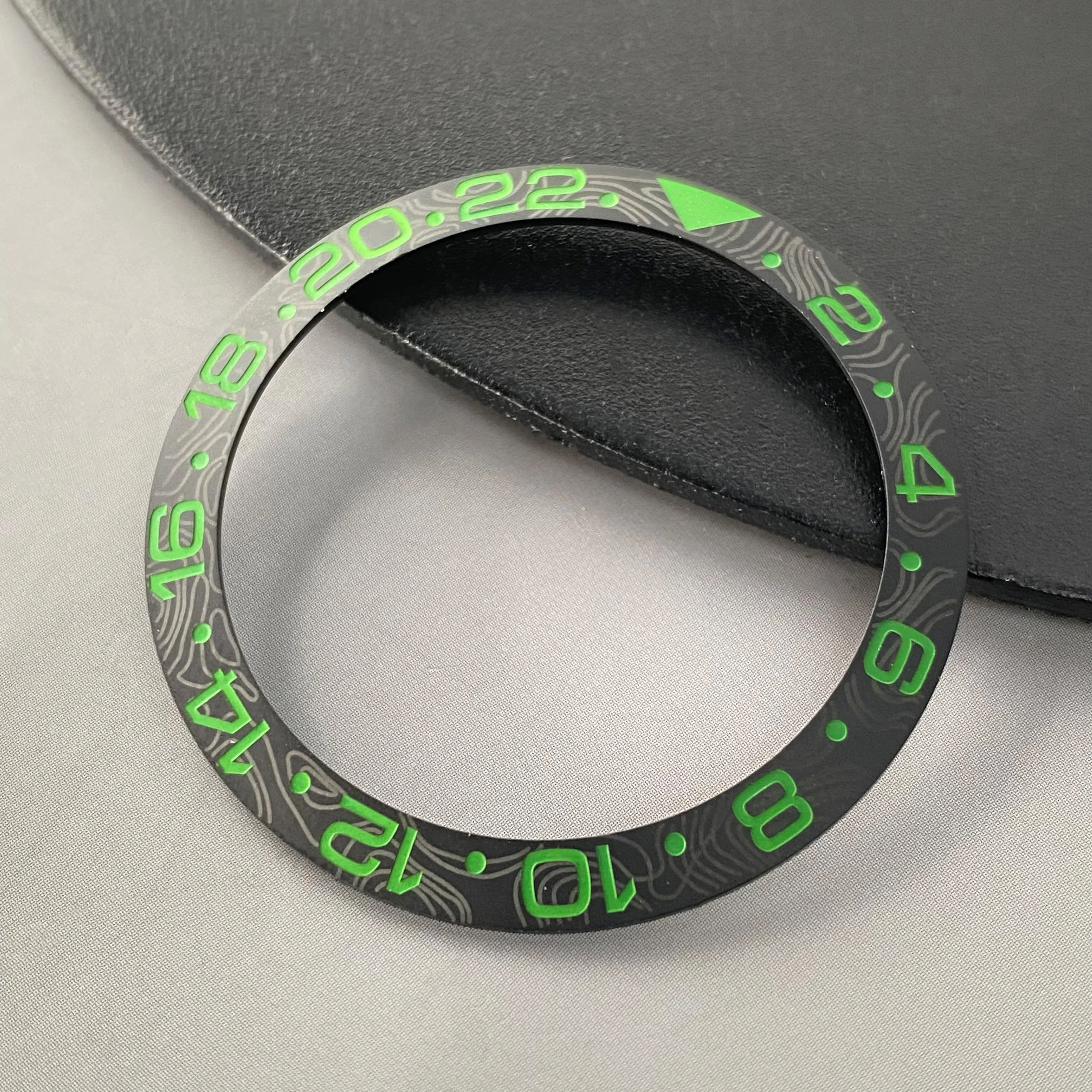 Premium 38mm Carbon Fiber Pattern Bezel for Watch Case Replacement