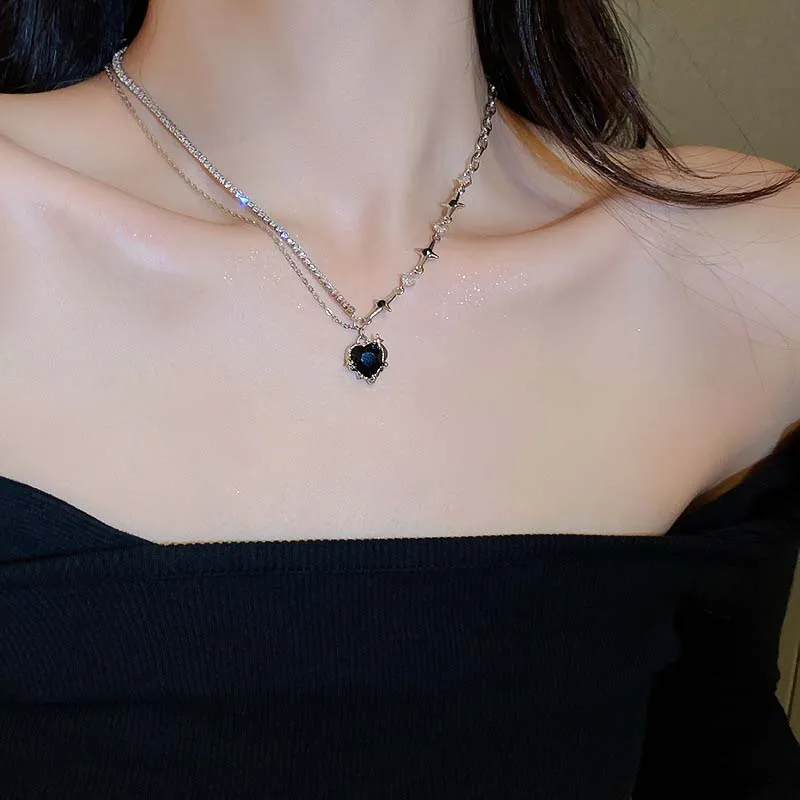 New Fashion Black Crystal Peach Heart Pendant Necklace for