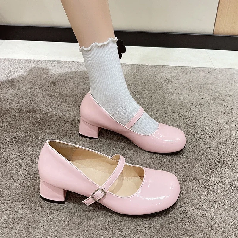 Squaretoed Patent Leather Single Shoes for Women in The