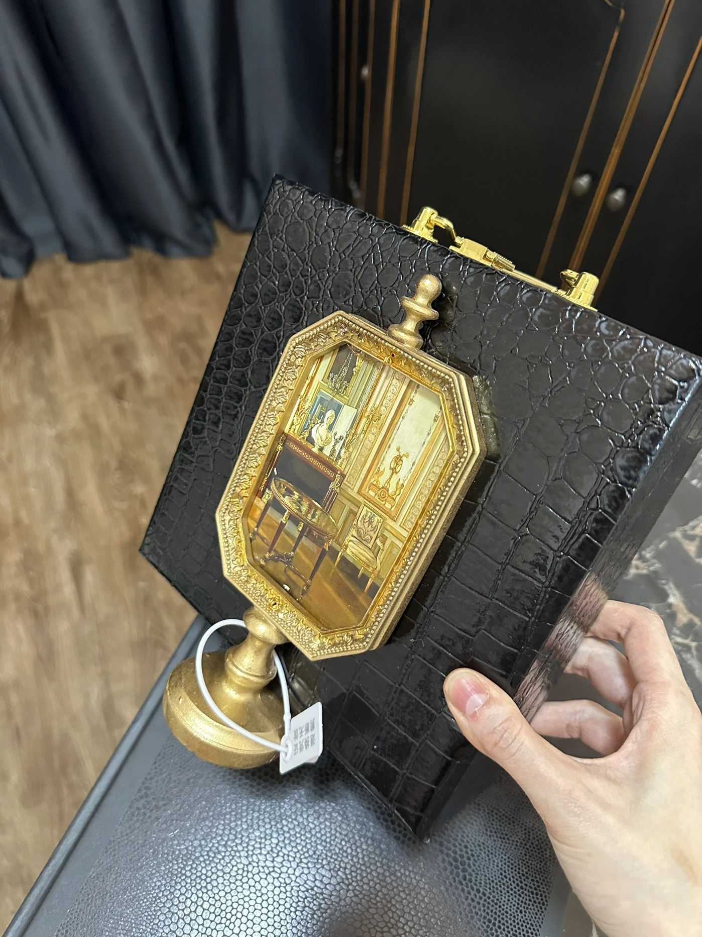 gift luxury replica museum gold clutch bag artwork world famous