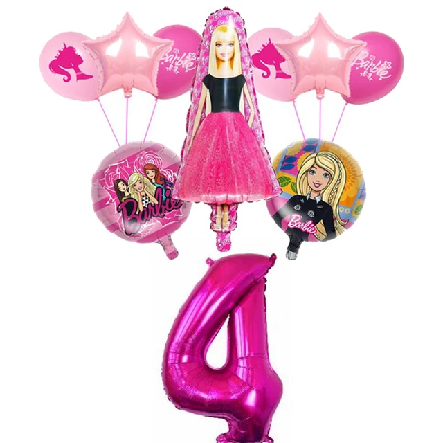 Bouquet de ballons gonflables à l'hélium à la fête. Des formes de
