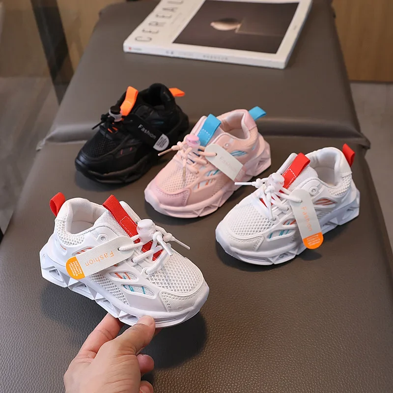LED Baby Luminous Shoes Boys Glowing Children Sport Sneakers Kids Girls Anti-slip Toddler Mesh Shoes Led Flash Lights 1-6 Years