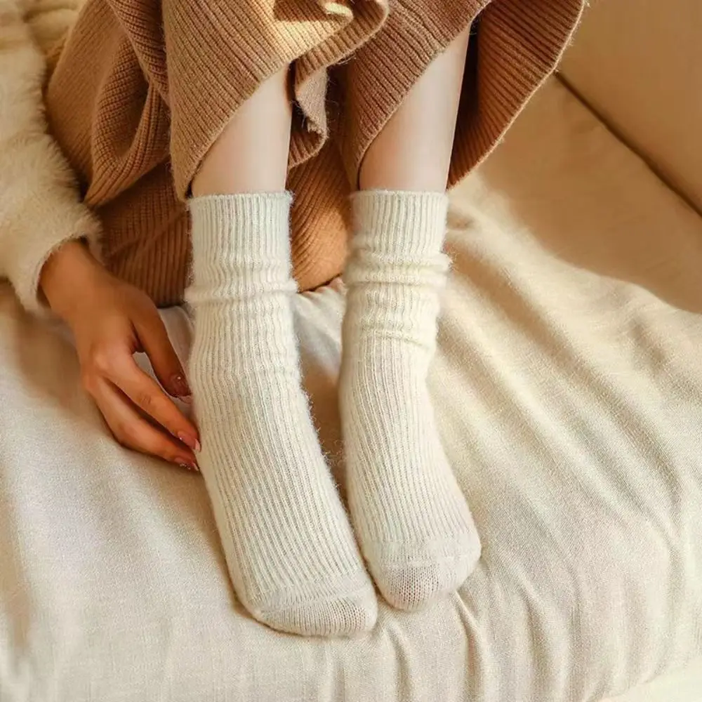 Fashion Cashmere Fuzzy Wool Socks Thermal Thick Winter Warm Velvet Socks Solid Color Mid Tube Socks For Women