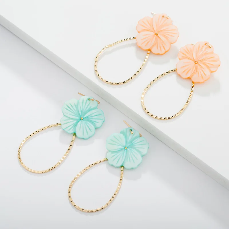 

Multicolor Natural Shell Flower Earrings For Women Metal Water Drop Pendant Earrings Simple New Design Women Jewelry Wholesale