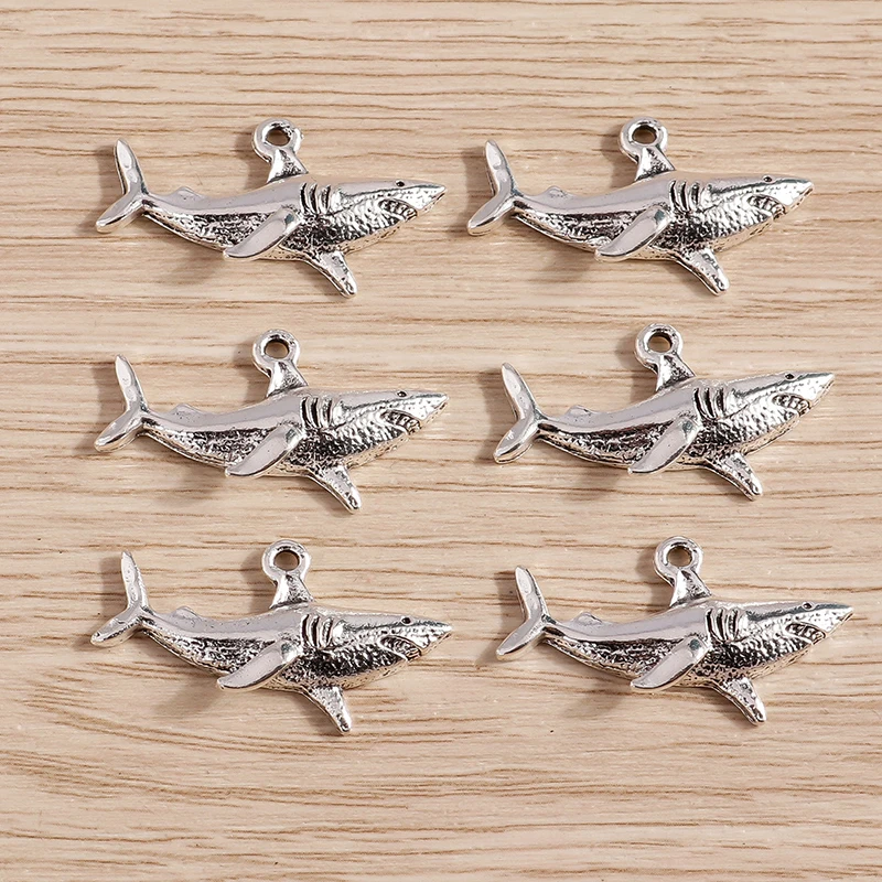 Tusember 10 Stück 18*23mm Niedliche Legierungs-Anhänger in Form von Quallen, Seesternen und Haien für Schmuckherstellung, Halsketten, Ohrringe, Armbänder, DIY