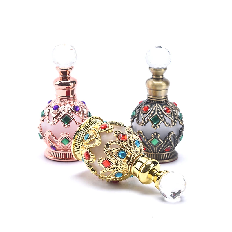 

15ml Vintage Metal Perfume Bottle Arabian Style Essential Oil Bottles Empty Refillable Bottles Container Wedding Decoration Gift