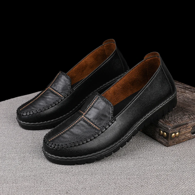 Summer Women Casual Shoes Leather Designer Slip-on Loafers Lightweight Mom's Moccasins women shoes