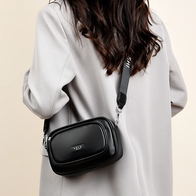 ショルダーバッグ・ポシェット 25SS   Minimal Monogram Flap Shoulder Bag Minimal Monogram Shoulder Bag | Calvin Klein