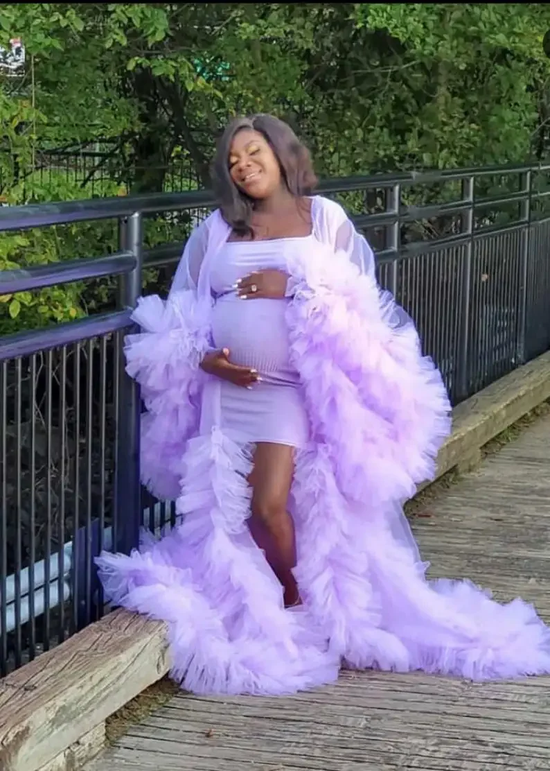 

Chic Purple Illusion Maternity Tulle Photo Shoot Robe Cheap Pregnant Woman Tiered Ruffles Dress Bridal Party Birthday Gowns