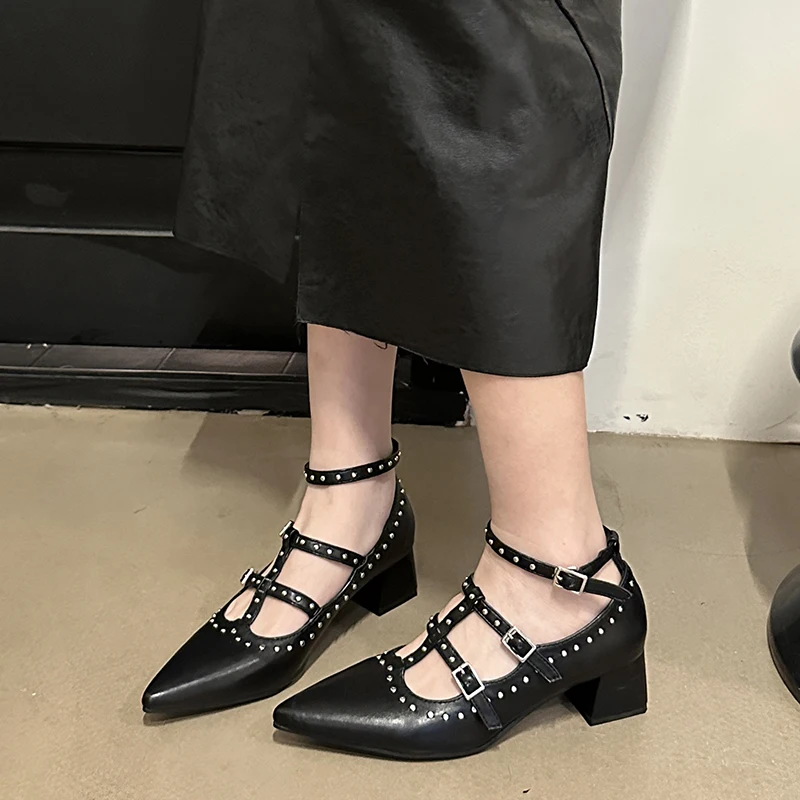 2023 New Style Women Sandals Summer Hollow Out Faux Genuine Leather Shoes For Women Rivet Thick Heels Buckle 35-39 Roman Sandals