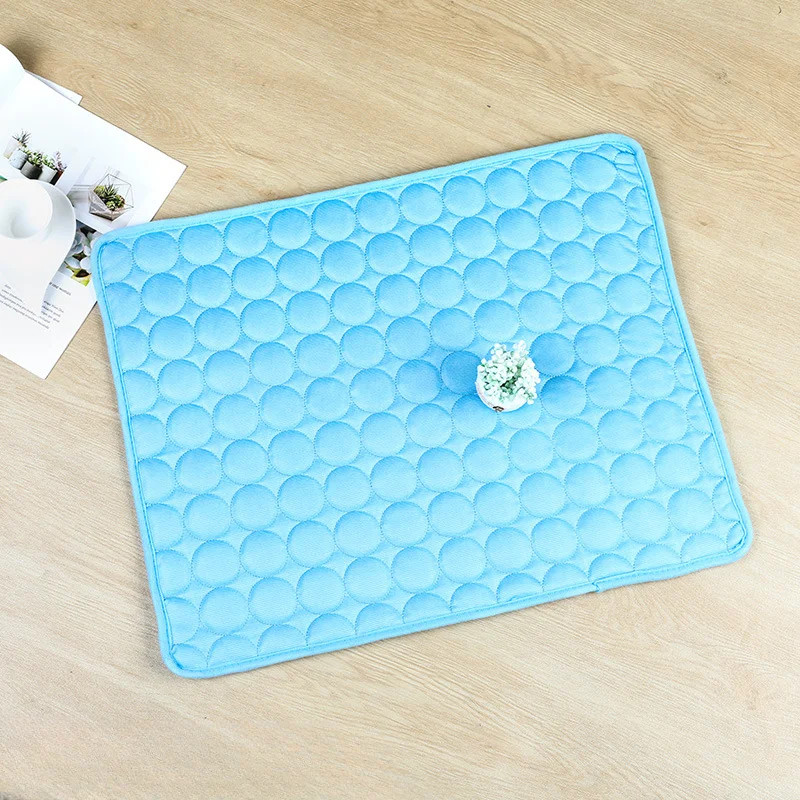 

Ice Silk Cool Mat for Pets, Summer, Domestic, Cool, Comfortable Kennel, Supplies, Cats, Dogs