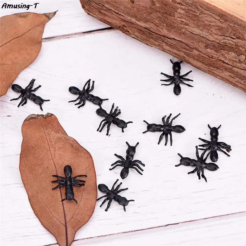 

Halloween Decorative Spiders ants 2cm Small Black Plastic Fake Spider Toys Novelty Funny Joke Prank Realistic Props 50 pcs