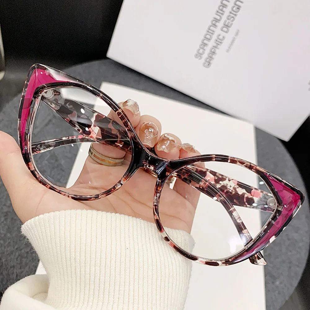 Blue Light Blocking Glasses Comfortable Fashion  Eye Glasses Anti Blue Light Eyewear Unique Texture Leopard Print Glasses