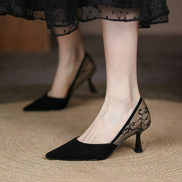 chaussures femmes de marque nouveau style femmes talon haut bout pointu  couleur assortie boucle de ceinture chaussures de mode talons aiguilles