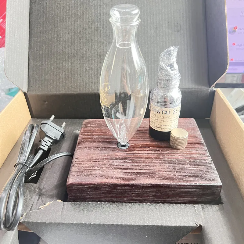 

Aromatherapy machine diffuser essential oil lamp retro sandalwood perfume laboratory Santal26 Fragrances & Deodorants