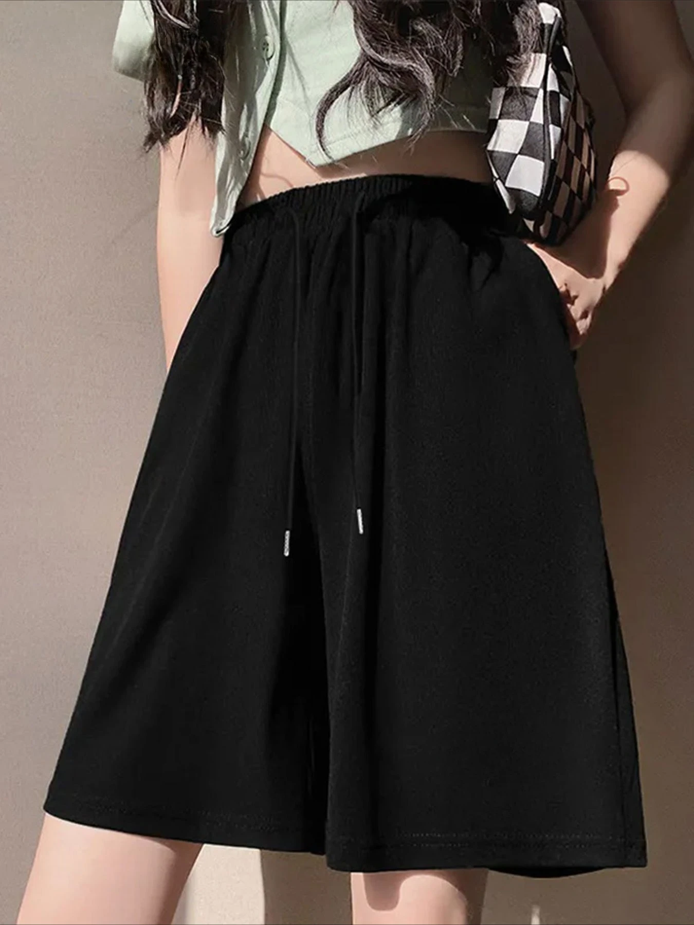 Shorts décontractés imprimés pour femmes, coupe trapèze ample, longueur genou, avec poches et taille élastique à cordon de serrage