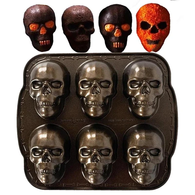 Nordic Ware - Haunted Skull Cakelet Pan