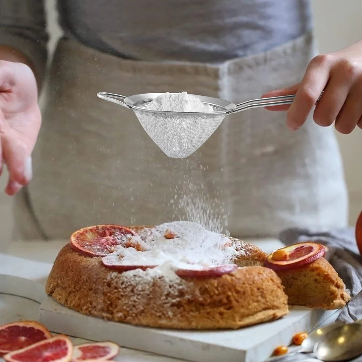 PIQUEBAR 小麦粉ふるい - 8カップ ファインメッシュ ハンドクランク ふるい ステンレススチール アジテーターワイヤーループ付き ベーキング用 粉末シュガーダス 11日1:59まで限定抽選で100%ポイントバック