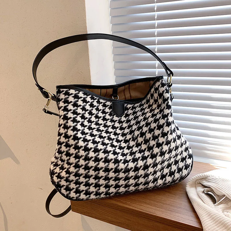 

Autumn New Classic Black White Houndstooth Print Women's Shoulder Bag Hasp Soft Handbag Shopping Bag Female Simple Totes