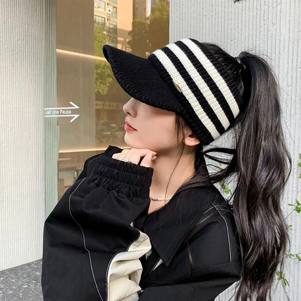 Gestreifter Damen Visor Mit Offenem Oberteil Für Den Herbst_voghion.com