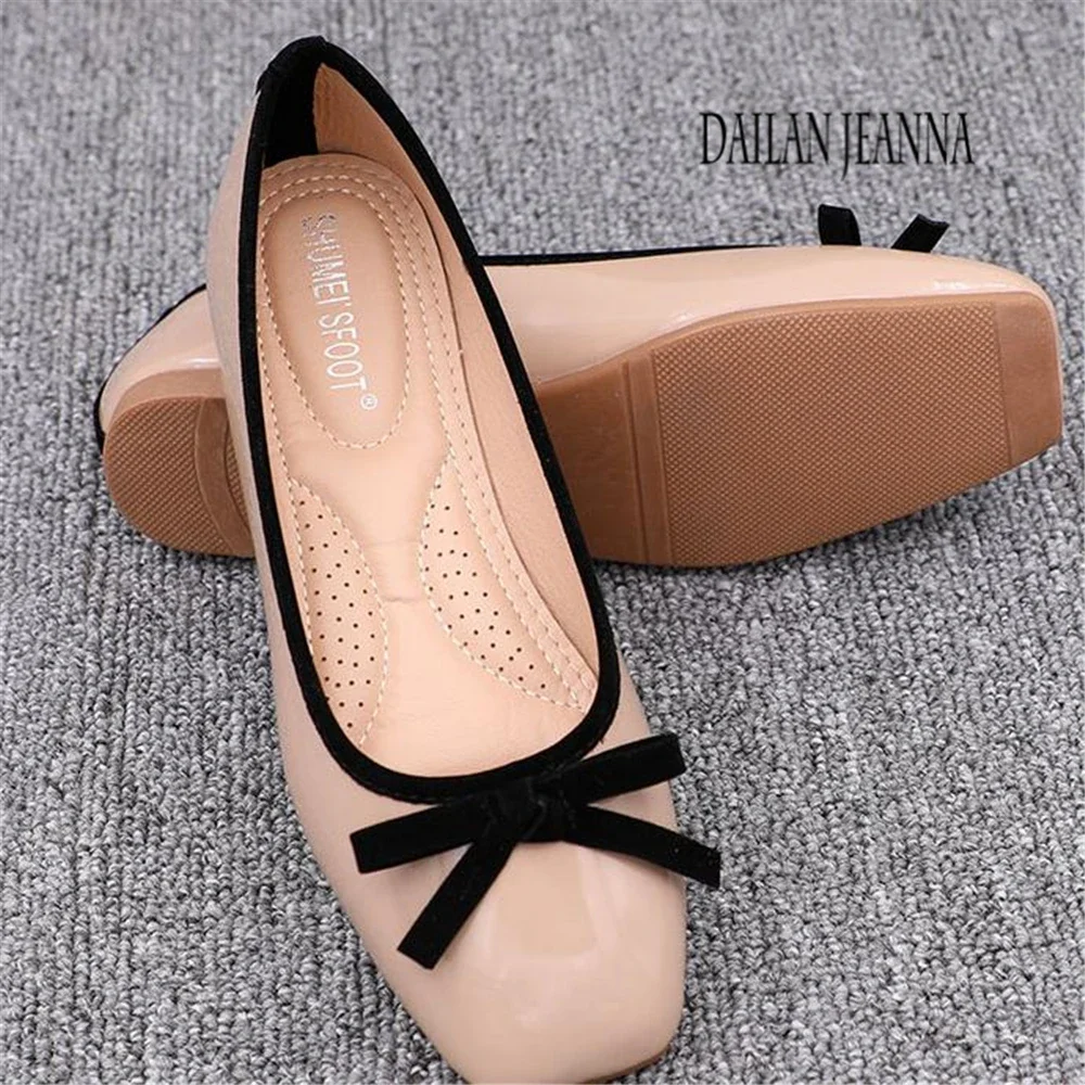 fashion new square square flat bottom with version of single shoes, female float shoes big code 41 soft bottom all around