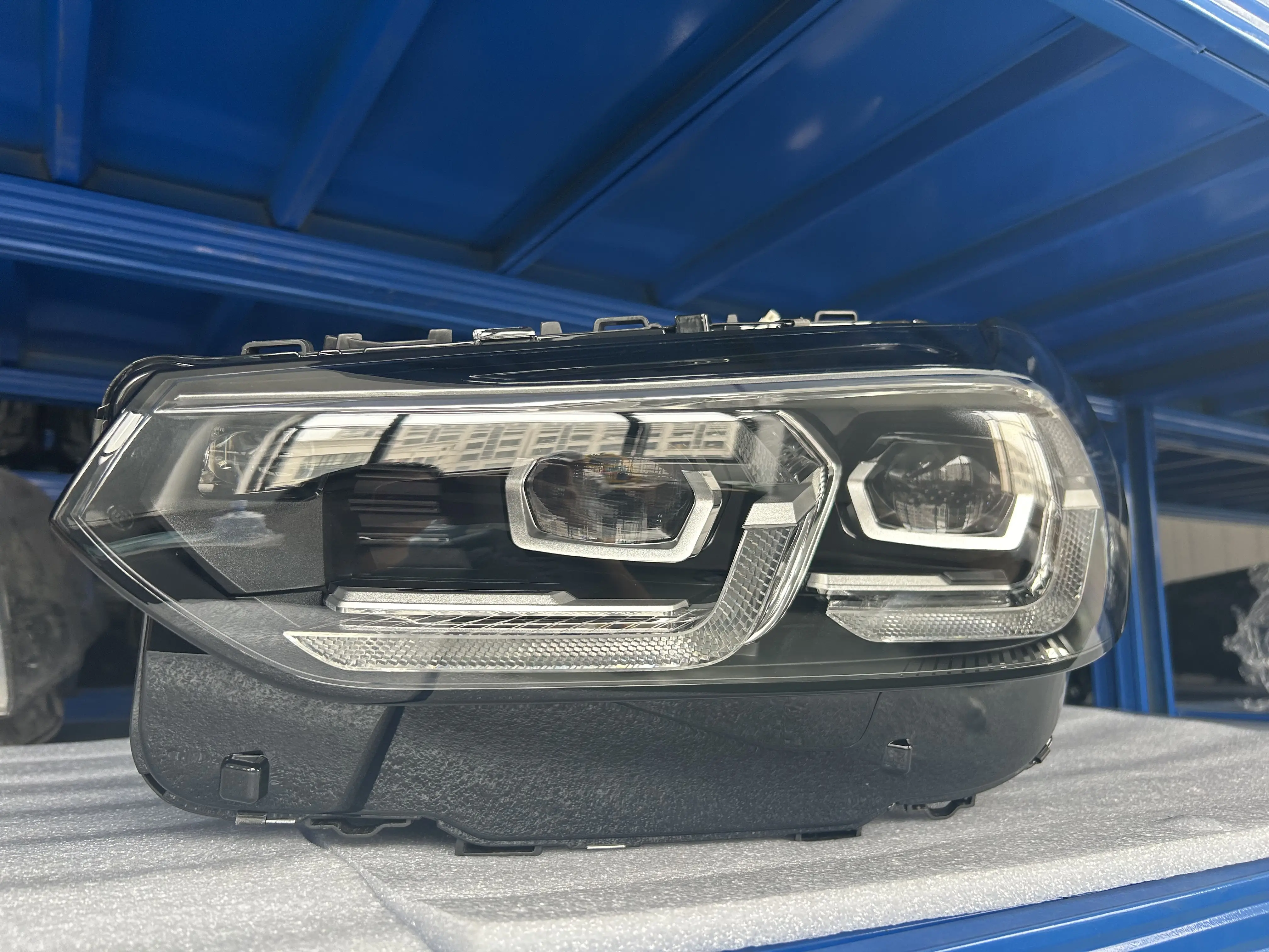 

Original 2022 2023 2024 Headlight for Cars X3 light lamp Auto Lighting SystemH4 H11 H7 Car Headlights for X3