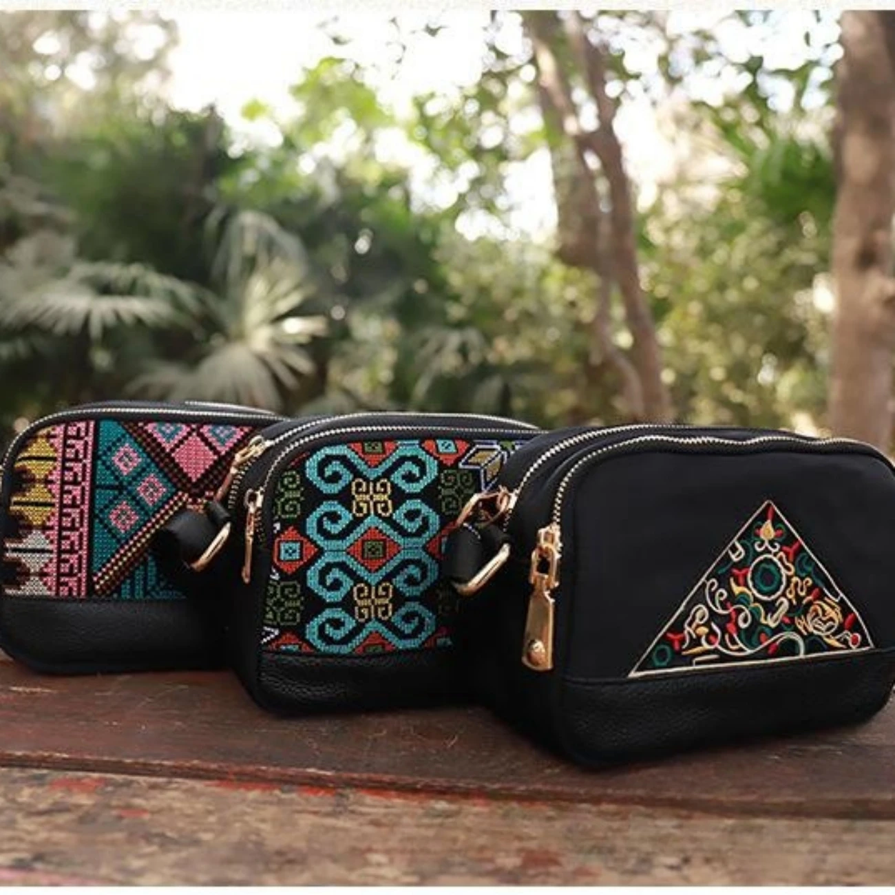 Ethnic Style Double Layer Embroidery Mobile Phone Bag Oxford Textile Art Women's Bag Lightweight Retro Embroidery Simple Fabric