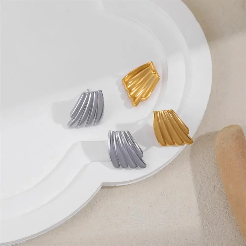 New Trapezoid Oversize Wave Stud Earrings for Women Girls Gold Plated Polished Striped Statement Earring Lightweight Ear Jewelry