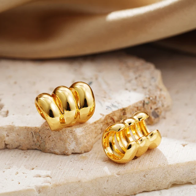 Manchette d'oreille plaquée or carillon pour femme, 3 couches, clip sans piercing, boucles d'oreilles sur les grimpeurs, boucle d'oreille faux cartilage, cadeau de clips