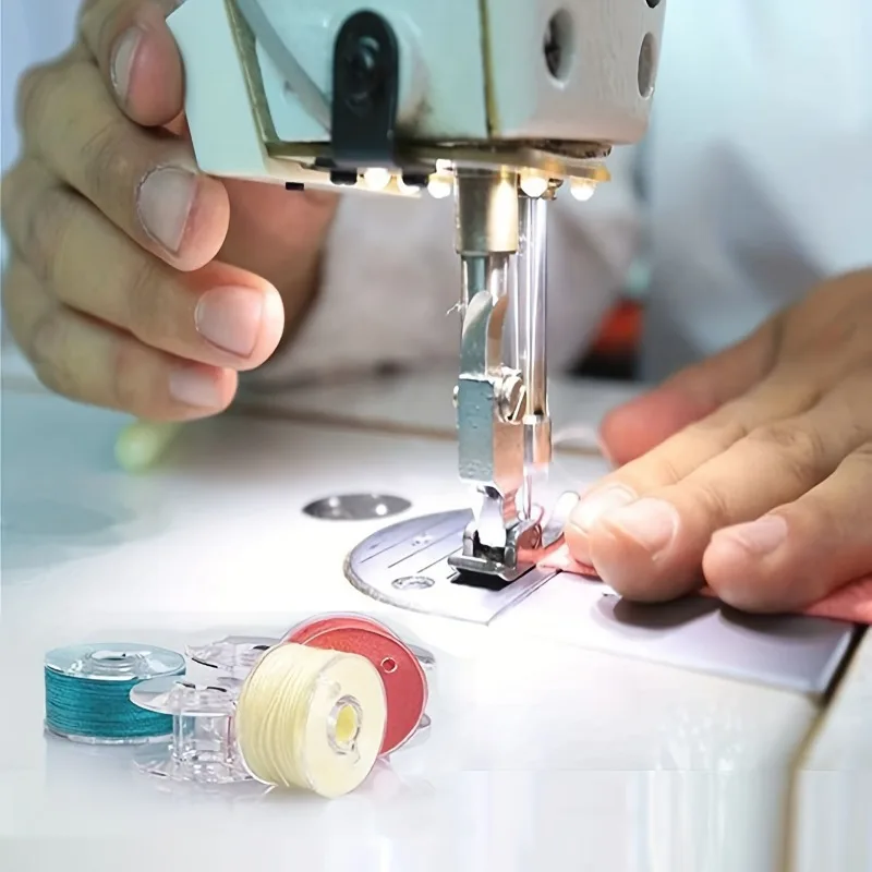 100pcs Transparent Spool Sewing Machine Spool Household Transparent Plastic Bobbin