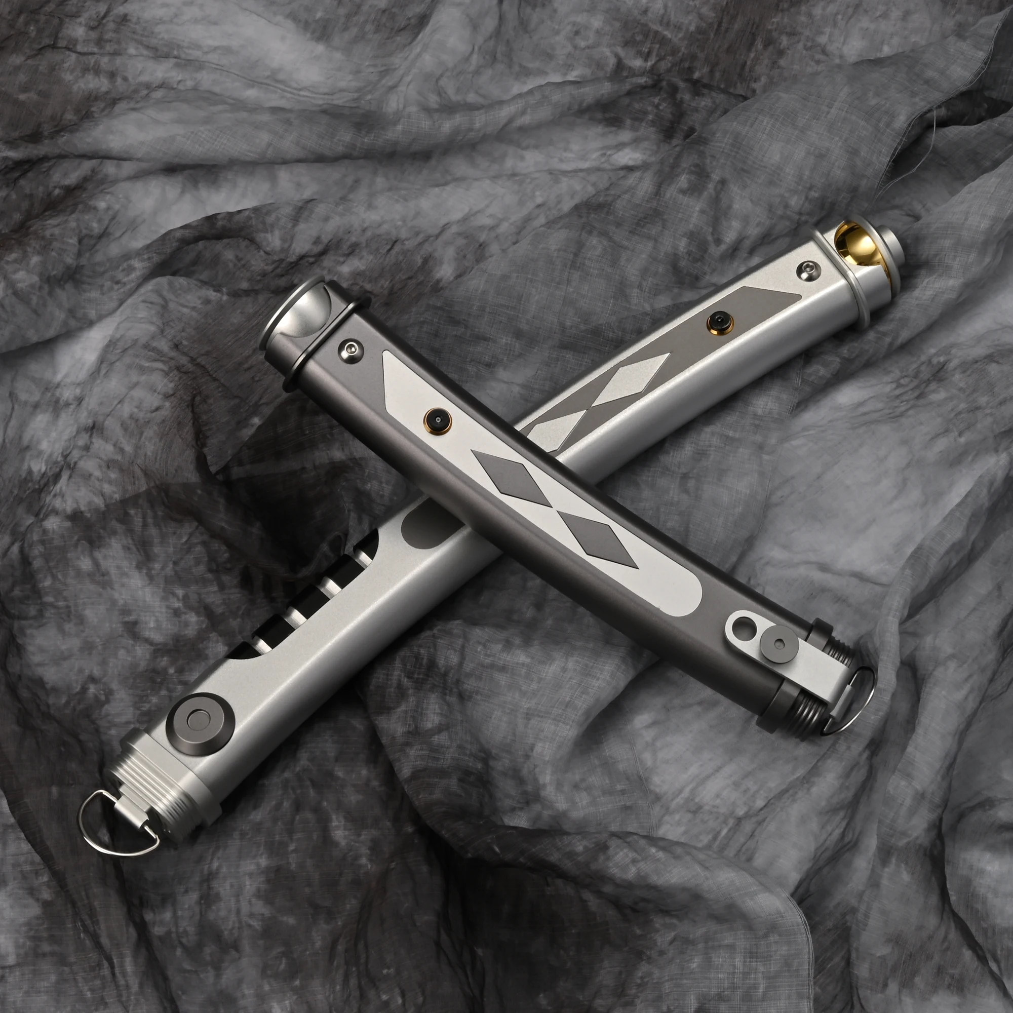 Рисунок 3 - Лазерный меч с металлической ручкой