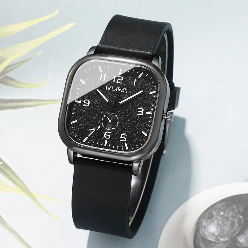 ManWomens Fashion Elegant Flower Quartz Watch Versatile Daily Wearing