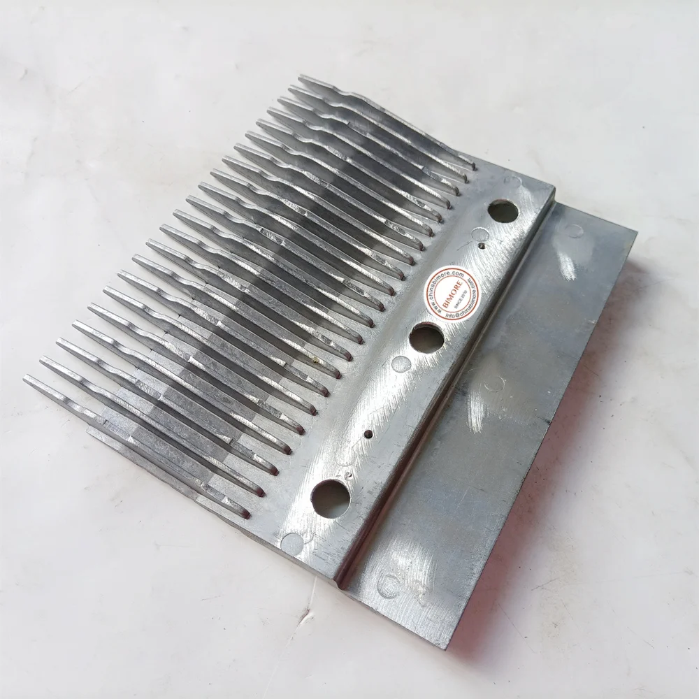 DEE1718890 Escalator Sidewalk Parts Comb Plate Combplate AL 22T L 201.5mm