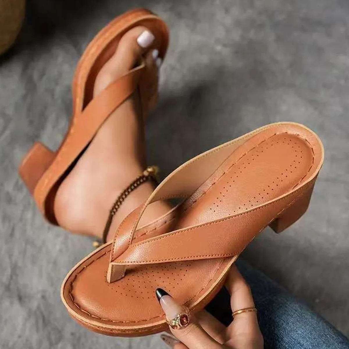 Gold Clip Toe High Heels Sandals Women 2025 Summer Lightweight Platform Sandals for Woman Plus Size 43 Thick Heeled Beach Shoes