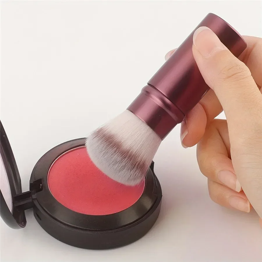 Retractable Mini Blush Makeup Brush - Aluminium Handle, Nylon Bristles, Suitable For All Skin Types - Easy To Carry