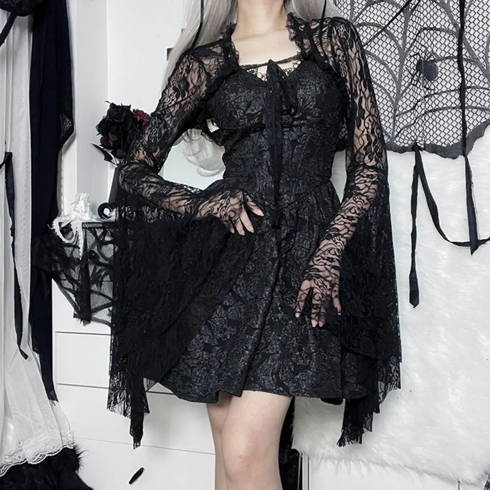 

Vintage Gothic Black Lace T-shirt Elegant Flared Sleeve Smock Top See Through Sexy Cropped Tops Aesthetic Cropped Tops