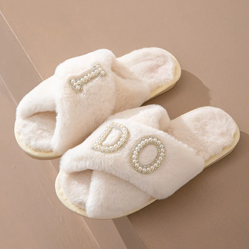 Bride Pearls Fluffy Slippers Honeymoon Shower Shoes Wedding Photo Props Wedding Supplies Creative Bridesmaid Romantic Gifts — view 6