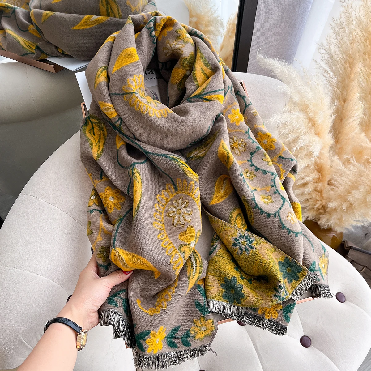 Autumn and Winter New Elegance Two-Sided Print Pashmina Scarf Warm Fringe Shawl Fashion Outdoor Coldproof Windproof Blanket 2025
