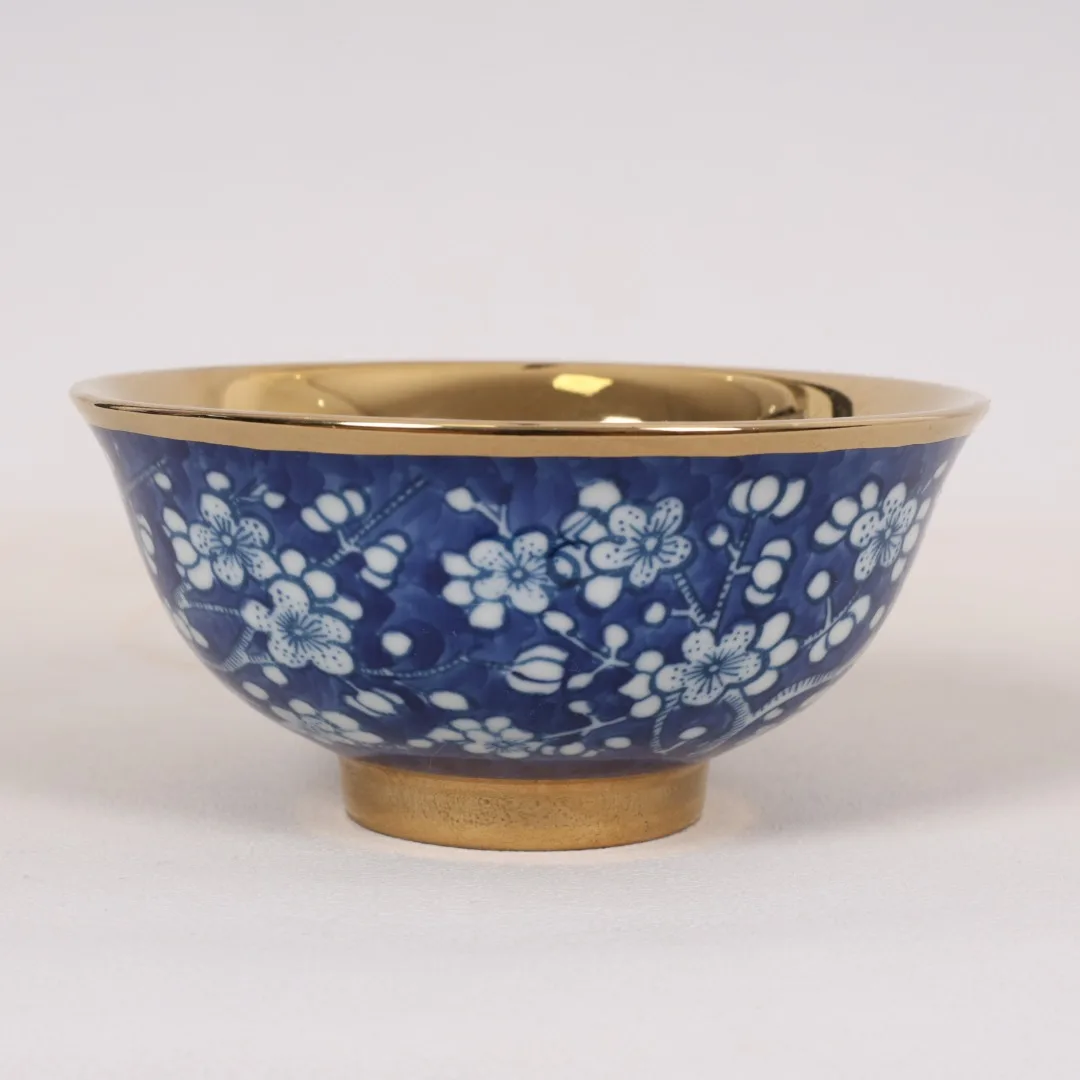 Jingdezhen Blue And White Gilded Ice Plum Patterned Small Bowl Retro Porcelain 2