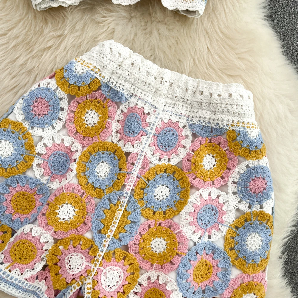 2024 New Lady Hollow Knitting Seaside Holiday Women Swimsuit Vintage Embroidery Beach National Sleeveless Camisole Shorts Set
