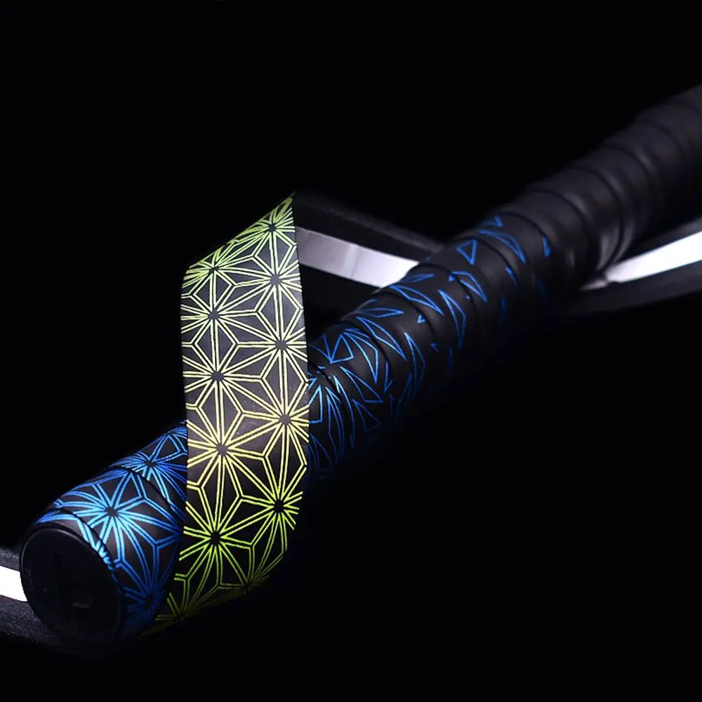 Multi-color display of the 1.8m polyurethane leather racket grip.